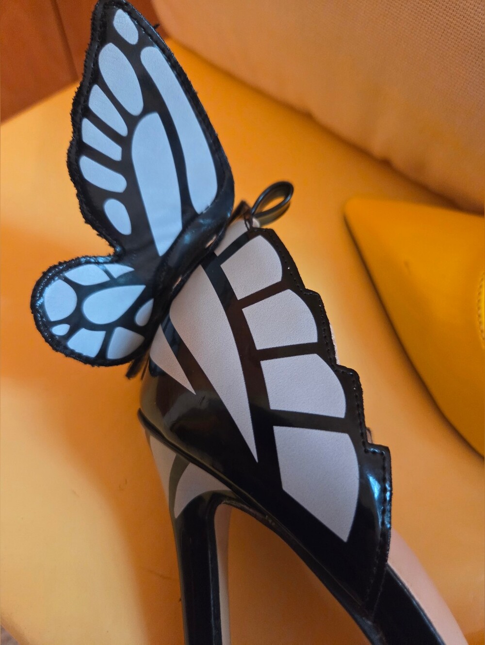 Yellow Butterfly High Heel Pumps Celebrate DOLLY - Picture 7 of 12